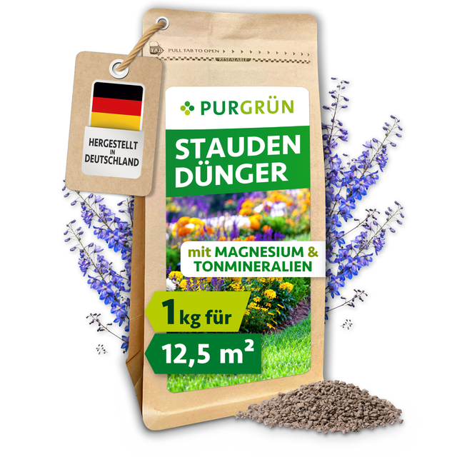 Purgrün Staudendünger im wiederverschließbaren 1-kg-Beutel mit sichtbarem Krümelgranulat und „Hergestellt in Deutschland“-Anhänger.
